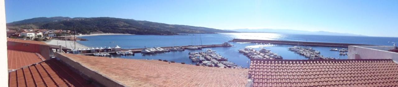 イーゾラ・ロッサFronte Mare Attico Indipendente Ed Esclusivo Con Terrazza Panoramicaアパートメント エクステリア 写真